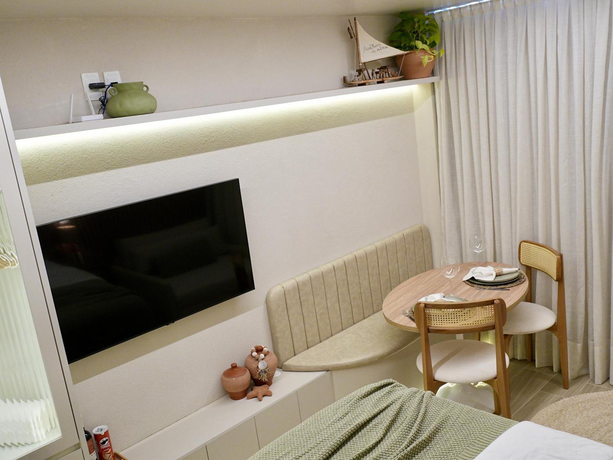Setai Yacht Premium #307 By Acalmar Flats *
